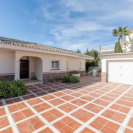 Stunning 6 Bed Private Pool Mijas Gol *
