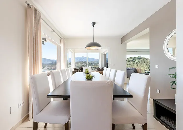 Stunning 6 Bed Private Pool Mijas Gol Fuengirola