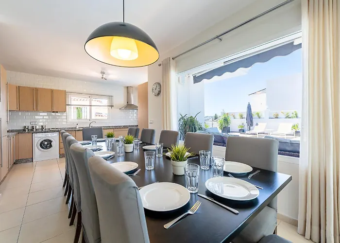 Villa Stunning 6 Bed Private Pool Mijas Gol *