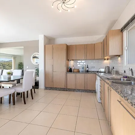 Stunning 6 Bed Private Pool Mijas Gol * フエンヒロラ