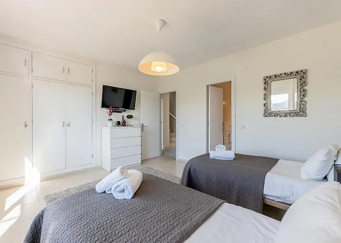 Stunning 6 Bed Private Pool Mijas Gol