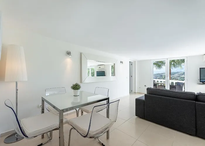 Вілла Stunning 6 Bed Private Pool Mijas Gol *