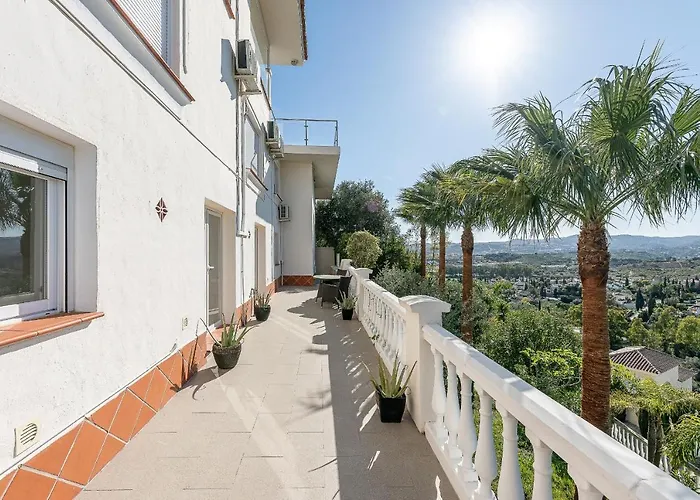 Stunning 6 Bed Private Pool Mijas Gol * Фуенхірола