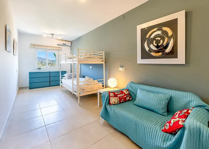 Вілла Stunning 6 Bed Private Pool Mijas Gol Фуенхірола