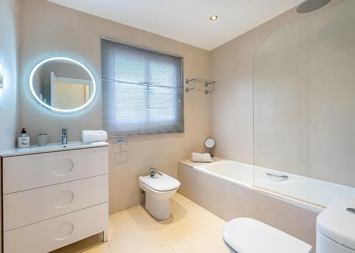 Stunning 6 Bed Private Pool Mijas Gol Вілла Фуенхірола