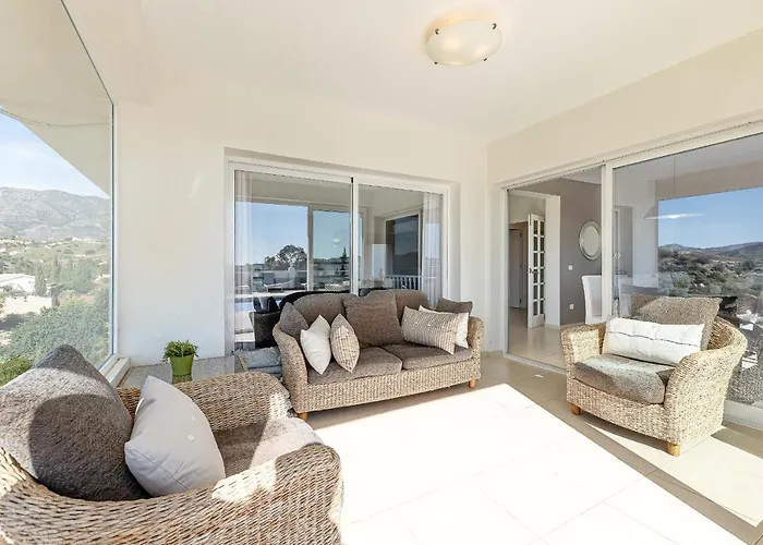 Stunning 6 Bed Private Pool Mijas Gol