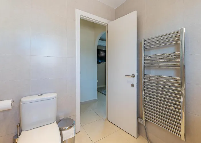 Stunning 6 Bed Private Pool Mijas Gol Fuengirola