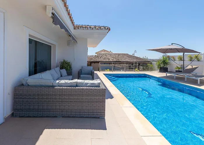 Stunning 6 Bed Private Pool Mijas Gol *